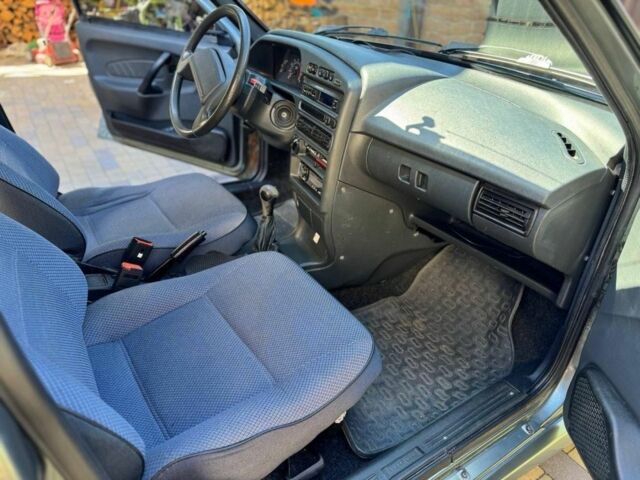 Серый ВАЗ 2115 Самара, объемом двигателя 1.6 л и пробегом 106 тыс. км за 2350 $, фото 6 на Automoto.ua