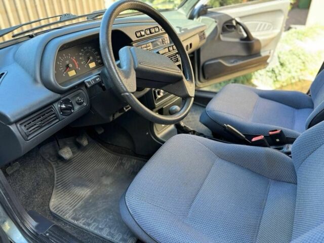 Серый ВАЗ 2115 Самара, объемом двигателя 1.6 л и пробегом 106 тыс. км за 2350 $, фото 5 на Automoto.ua