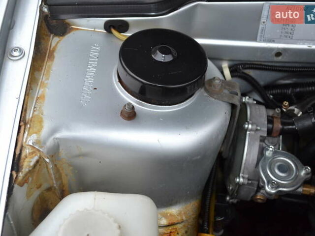 Серый ВАЗ 2115 Самара, объемом двигателя 1.6 л и пробегом 176 тыс. км за 2300 $, фото 12 на Automoto.ua