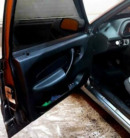 Серый ВАЗ 2115 Самара, объемом двигателя 1.6 л и пробегом 250 тыс. км за 1999 $, фото 9 на Automoto.ua