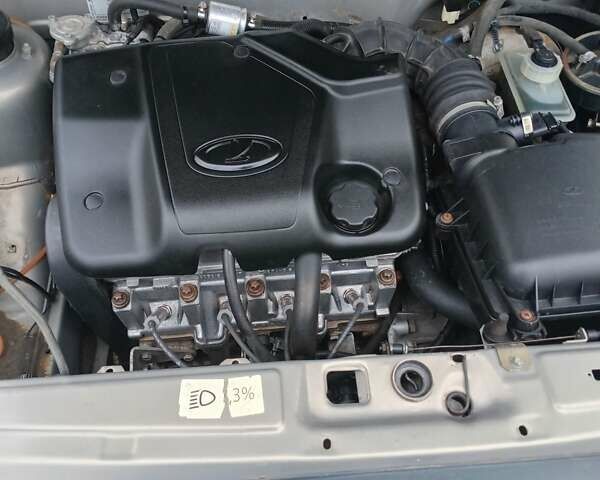 Серый ВАЗ 2115 Самара, объемом двигателя 1.6 л и пробегом 175 тыс. км за 1900 $, фото 51 на Automoto.ua