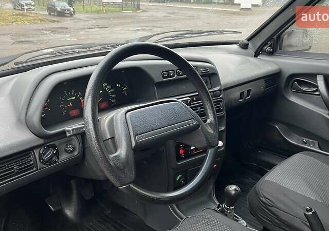 Серый ВАЗ 2115 Самара, объемом двигателя 1.6 л и пробегом 185 тыс. км за 1500 $, фото 7 на Automoto.ua