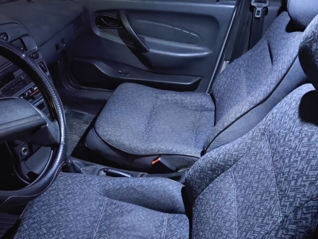 Серый ВАЗ 2115 Самара, объемом двигателя 1.6 л и пробегом 160 тыс. км за 2200 $, фото 6 на Automoto.ua