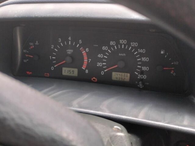 Серый ВАЗ 2115 Самара, объемом двигателя 1.6 л и пробегом 140 тыс. км за 2250 $, фото 2 на Automoto.ua