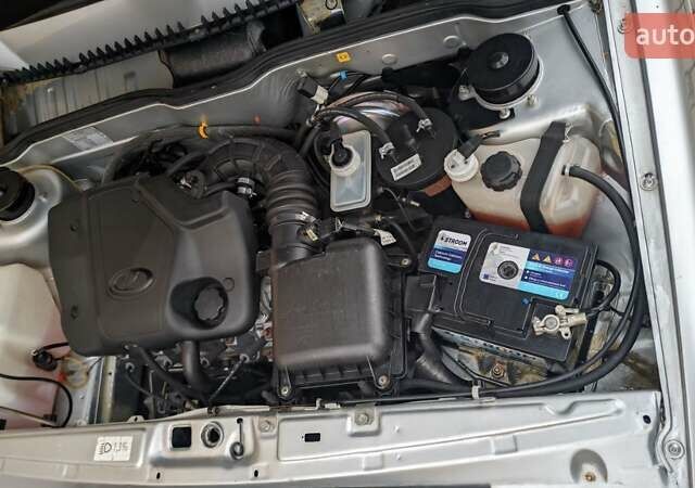 Серый ВАЗ 2115 Самара, объемом двигателя 1.6 л и пробегом 69 тыс. км за 3200 $, фото 14 на Automoto.ua