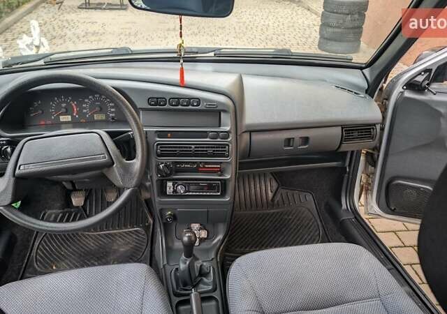 Серый ВАЗ 2115 Самара, объемом двигателя 1.6 л и пробегом 69 тыс. км за 3200 $, фото 21 на Automoto.ua