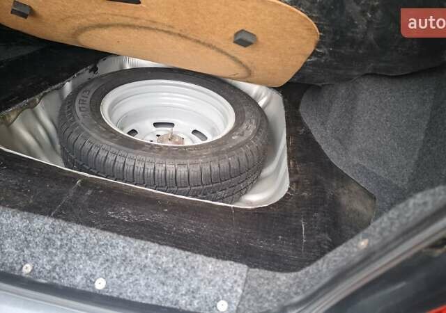 Серый ВАЗ 2115 Самара, объемом двигателя 1.6 л и пробегом 69 тыс. км за 3200 $, фото 10 на Automoto.ua