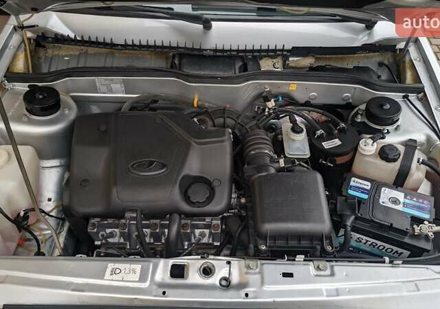 Серый ВАЗ 2115 Самара, объемом двигателя 1.6 л и пробегом 69 тыс. км за 3200 $, фото 13 на Automoto.ua