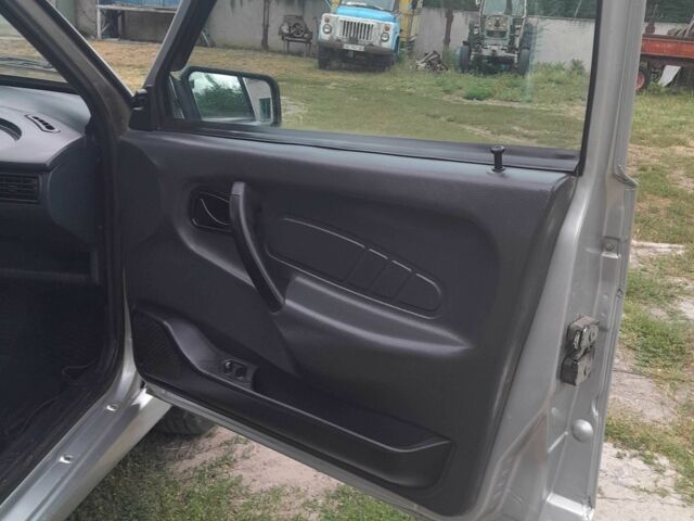 Серый ВАЗ 2115 Самара, объемом двигателя 1.6 л и пробегом 50 тыс. км за 2900 $, фото 6 на Automoto.ua