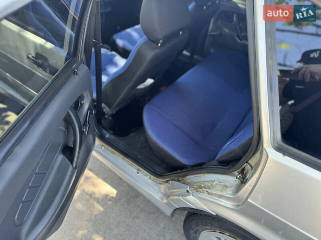 Сірий ВАЗ 2115 Самара, об'ємом двигуна 1.6 л та пробігом 105 тис. км за 2599 $, фото 10 на Automoto.ua