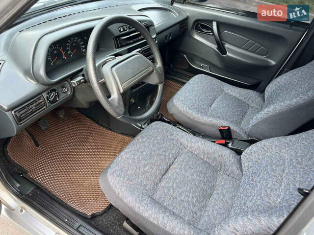 Серый ВАЗ 2115 Самара, объемом двигателя 1.6 л и пробегом 133 тыс. км за 2800 $, фото 22 на Automoto.ua