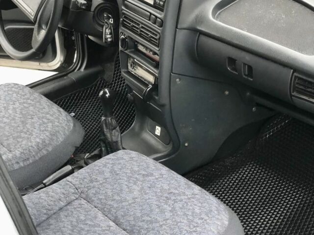 Серый ВАЗ 2115 Самара, объемом двигателя 1.6 л и пробегом 93 тыс. км за 2250 $, фото 16 на Automoto.ua