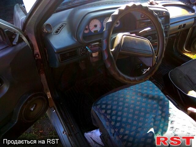 Серый ВАЗ 2115 Самара, объемом двигателя 1.6 л и пробегом 0 тыс. км за 2000 $, фото 2 на Automoto.ua