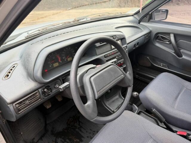 Серый ВАЗ 2115 Самара, объемом двигателя 1.6 л и пробегом 198 тыс. км за 1750 $, фото 5 на Automoto.ua