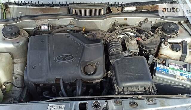 Серый ВАЗ 2115 Самара, объемом двигателя 1.6 л и пробегом 192 тыс. км за 2300 $, фото 4 на Automoto.ua