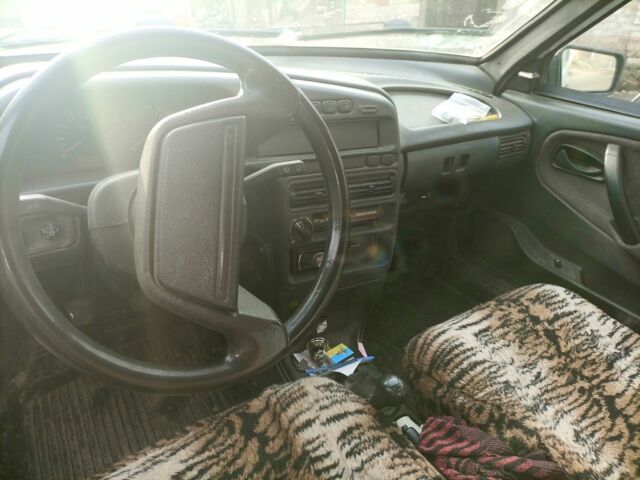 Серый ВАЗ 2115 Самара, объемом двигателя 0 л и пробегом 255 тыс. км за 1183 $, фото 2 на Automoto.ua