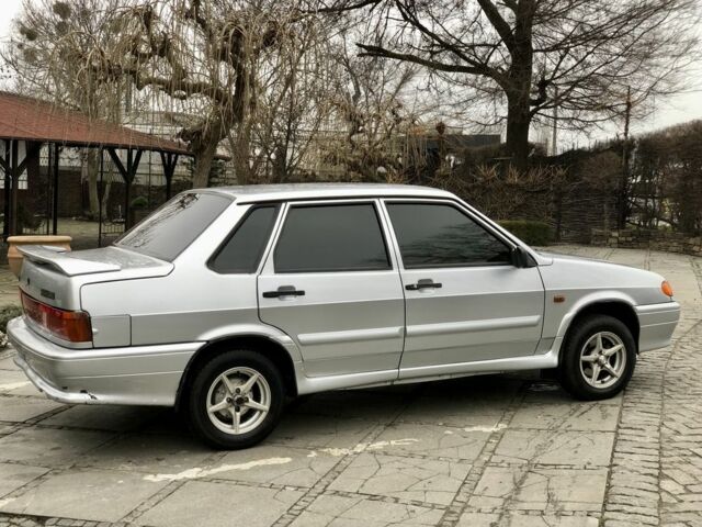 Серый ВАЗ 2115 Самара, объемом двигателя 1.6 л и пробегом 93 тыс. км за 2250 $, фото 5 на Automoto.ua