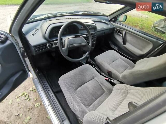 Серый ВАЗ 2115 Самара, объемом двигателя 1.6 л и пробегом 282 тыс. км за 2300 $, фото 7 на Automoto.ua