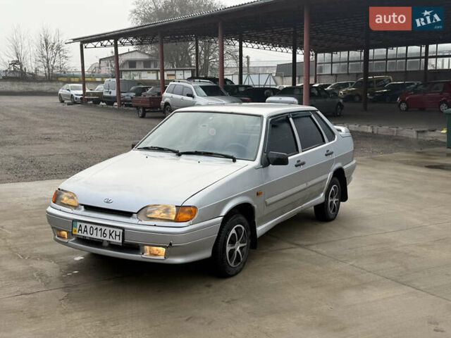 Серый ВАЗ 2115 Самара, объемом двигателя 1.6 л и пробегом 110 тыс. км за 1750 $, фото 1 на Automoto.ua