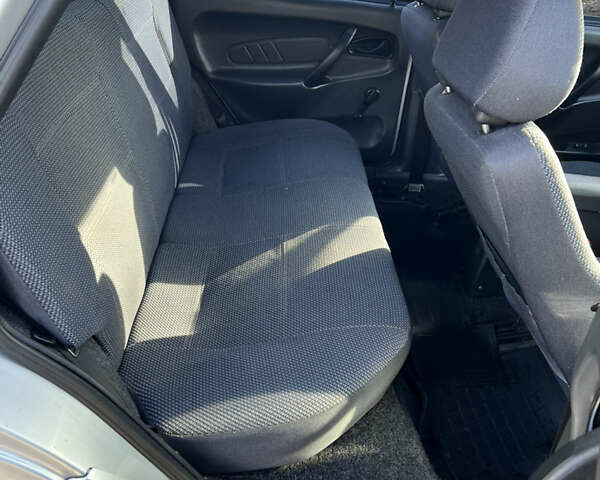 ВАЗ 2115 Самара 2010 в Врадиевке на Automoto.ua Серый ВАЗ 2115 Самара, объемом двигателя 1.6 л и пробегом 165 тыс. км за 2650 $, фото 13 на Automoto.ua