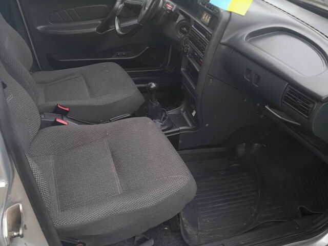 Серый ВАЗ 2115 Самара, объемом двигателя 1.6 л и пробегом 50 тыс. км за 2900 $, фото 5 на Automoto.ua