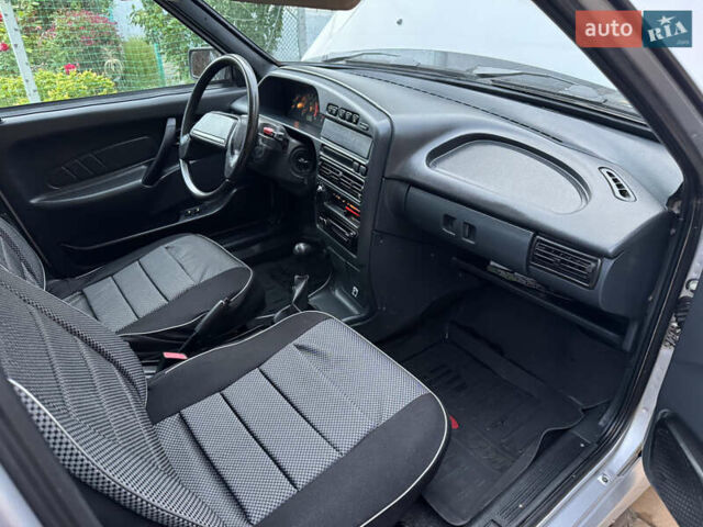 Сірий ВАЗ 2115 Самара, об'ємом двигуна 1.6 л та пробігом 93 тис. км за 2950 $, фото 10 на Automoto.ua
