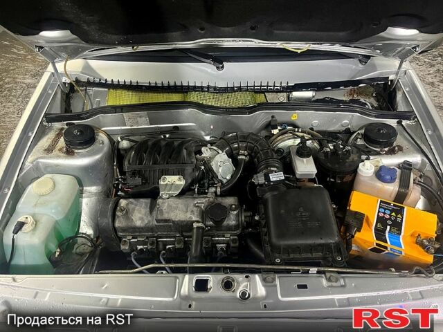 Серый ВАЗ 2115 Самара, объемом двигателя 1.6 л и пробегом 96 тыс. км за 4000 $, фото 4 на Automoto.ua