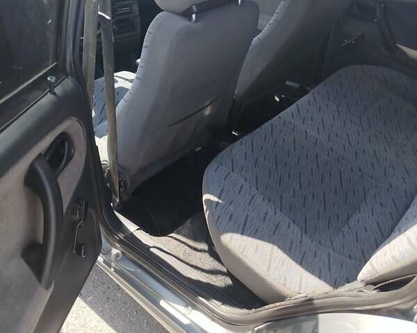 Серый ВАЗ 2115 Самара, объемом двигателя 1.6 л и пробегом 130 тыс. км за 2400 $, фото 9 на Automoto.ua