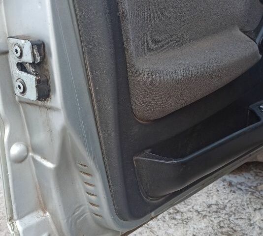 Серый ВАЗ 2115 Самара, объемом двигателя 0 л и пробегом 250 тыс. км за 947 $, фото 5 на Automoto.ua