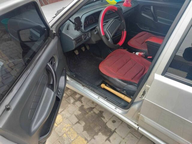 Серый ВАЗ 2115 Самара, объемом двигателя 1.6 л и пробегом 155 тыс. км за 2300 $, фото 3 на Automoto.ua