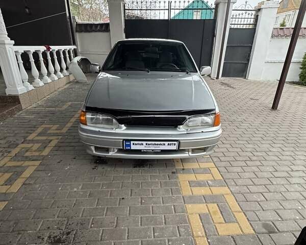 Серый ВАЗ 2115 Самара, объемом двигателя 1.6 л и пробегом 161 тыс. км за 2800 $, фото 1 на Automoto.ua