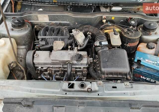 Серый ВАЗ 2115 Самара, объемом двигателя 1.6 л и пробегом 169 тыс. км за 2750 $, фото 12 на Automoto.ua