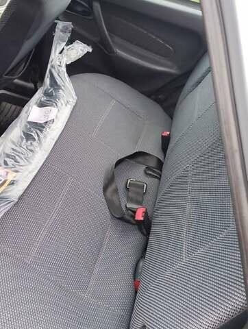 Серый ВАЗ 2115 Самара, объемом двигателя 1.6 л и пробегом 198 тыс. км за 2500 $, фото 7 на Automoto.ua