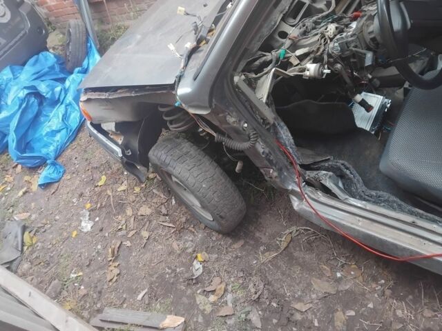 Сірий ВАЗ 2115 Самара, об'ємом двигуна 1.6 л та пробігом 80 тис. км за 713 $, фото 3 на Automoto.ua