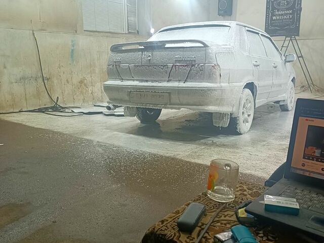 Серый ВАЗ 2115 Самара, объемом двигателя 1.6 л и пробегом 260 тыс. км за 2400 $, фото 2 на Automoto.ua