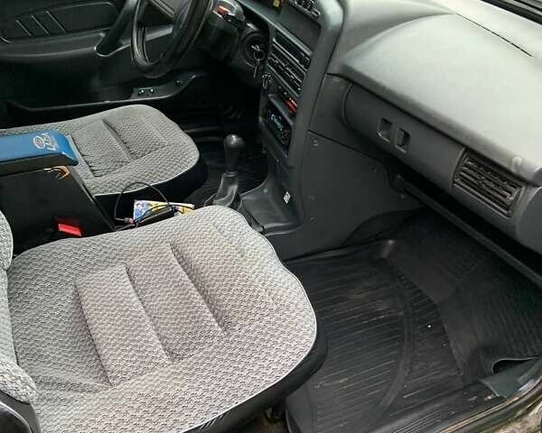 Серый ВАЗ 2115 Самара, объемом двигателя 1.6 л и пробегом 155 тыс. км за 2500 $, фото 1 на Automoto.ua