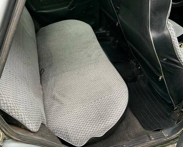 Серый ВАЗ 2115 Самара, объемом двигателя 1.6 л и пробегом 155 тыс. км за 2500 $, фото 4 на Automoto.ua