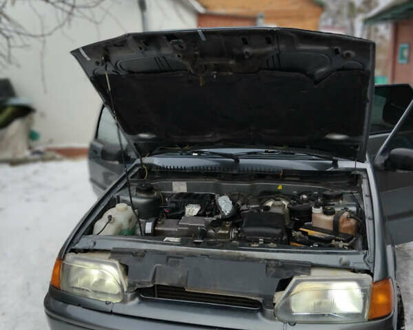 Сірий ВАЗ 2115 Самара, об'ємом двигуна 1.6 л та пробігом 88 тис. км за 3200 $, фото 5 на Automoto.ua