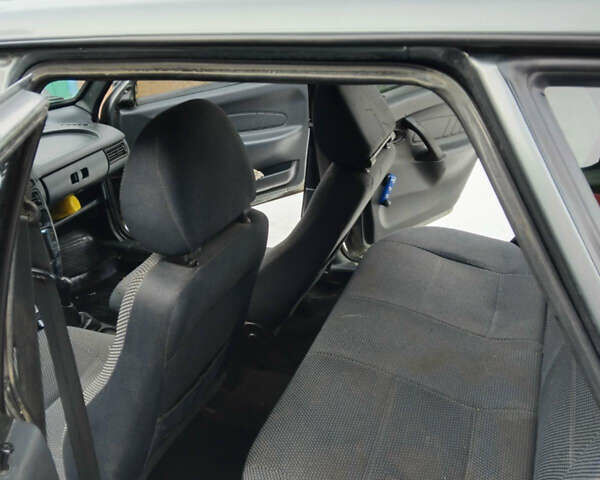 Сірий ВАЗ 2115 Самара, об'ємом двигуна 1.6 л та пробігом 88 тис. км за 3200 $, фото 7 на Automoto.ua