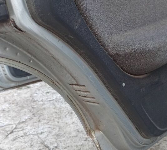 Серый ВАЗ 2115 Самара, объемом двигателя 0 л и пробегом 250 тыс. км за 947 $, фото 4 на Automoto.ua