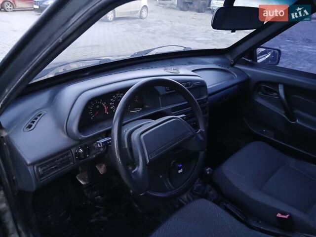 Сірий ВАЗ 2115 Самара, об'ємом двигуна 1.6 л та пробігом 240 тис. км за 1250 $, фото 7 на Automoto.ua