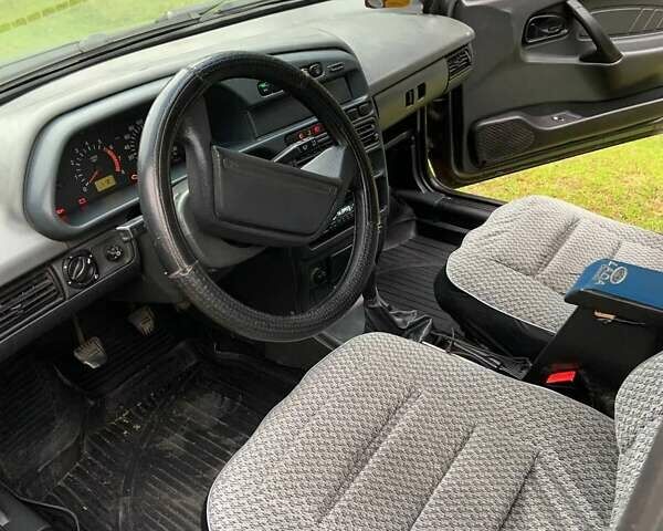 Серый ВАЗ 2115 Самара, объемом двигателя 1.6 л и пробегом 155 тыс. км за 2500 $, фото 7 на Automoto.ua