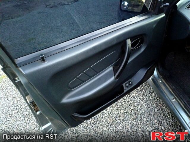 Серый ВАЗ 2115 Самара, объемом двигателя 1.6 л и пробегом 130 тыс. км за 2100 $, фото 4 на Automoto.ua