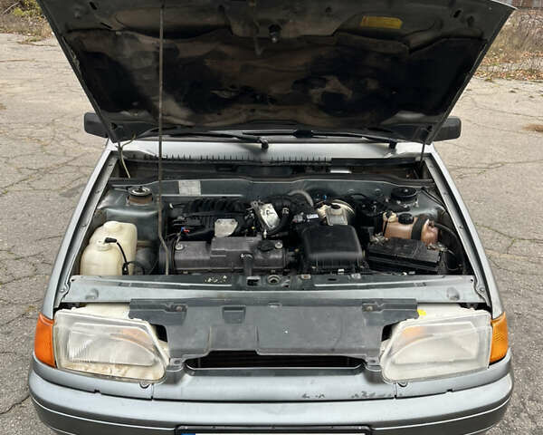 Серый ВАЗ 2115 Самара, объемом двигателя 1.6 л и пробегом 320 тыс. км за 1700 $, фото 7 на Automoto.ua