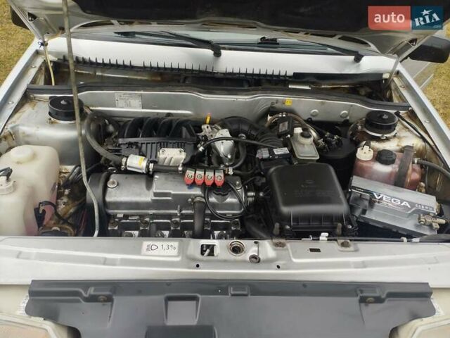 Серый ВАЗ 2115 Самара, объемом двигателя 1.6 л и пробегом 150 тыс. км за 2250 $, фото 11 на Automoto.ua