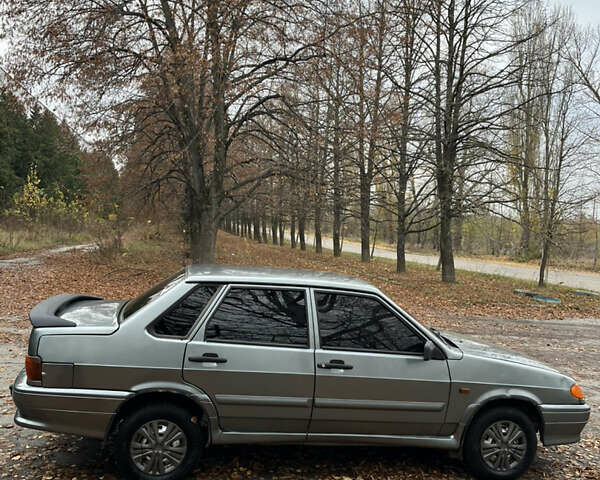 Серый ВАЗ 2115 Самара, объемом двигателя 1.6 л и пробегом 320 тыс. км за 1700 $, фото 5 на Automoto.ua