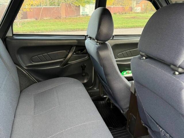 ВАЗ 2115 Самара 2012 у Миргороде на Automoto.ua Сірий ВАЗ 2115 Самара, об'ємом двигуна 1.6 л та пробігом 85 тис. км за 3800 $, фото 9 на Automoto.ua