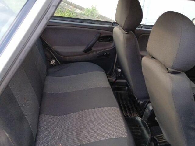 Серый ВАЗ 2115 Самара, объемом двигателя 1.5 л и пробегом 250 тыс. км за 1069 $, фото 5 на Automoto.ua