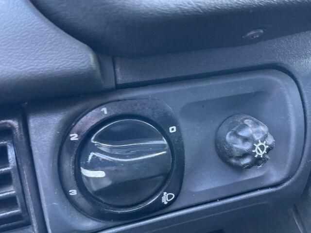 Сірий ВАЗ 2115 Самара, об'ємом двигуна 1.6 л та пробігом 250 тис. км за 1550 $, фото 16 на Automoto.ua