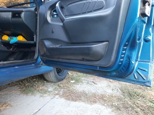 Синий ВАЗ 2115 Самара, объемом двигателя 1.5 л и пробегом 150 тыс. км за 1700 $, фото 7 на Automoto.ua